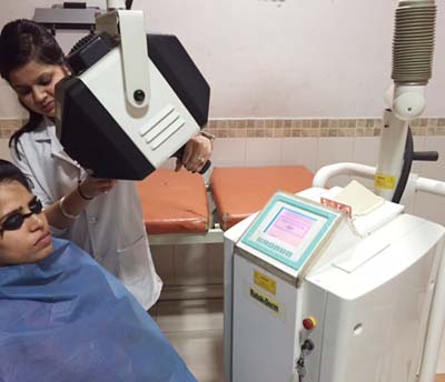 Vitiligo(Leucoderma) Psoriasis With Microphototherapy spot Light Laser Vitiligo(Leucoderma) Psoriasis With Microphototherapy spot Light Laser